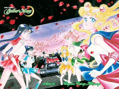Sailor Moon.  4 (,  1)