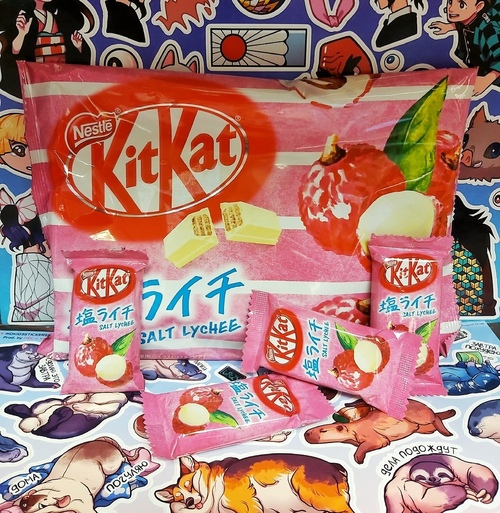 KitKat    ()